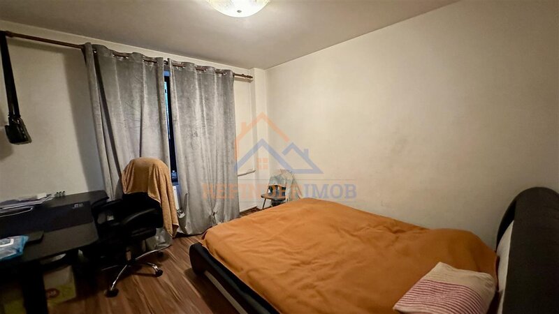 Sebastian, Liberty Mall, Nasaud, vanzare apartament 4 camere.